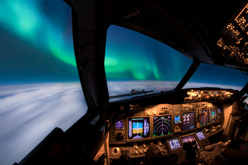 Flying under the Auora Borealis