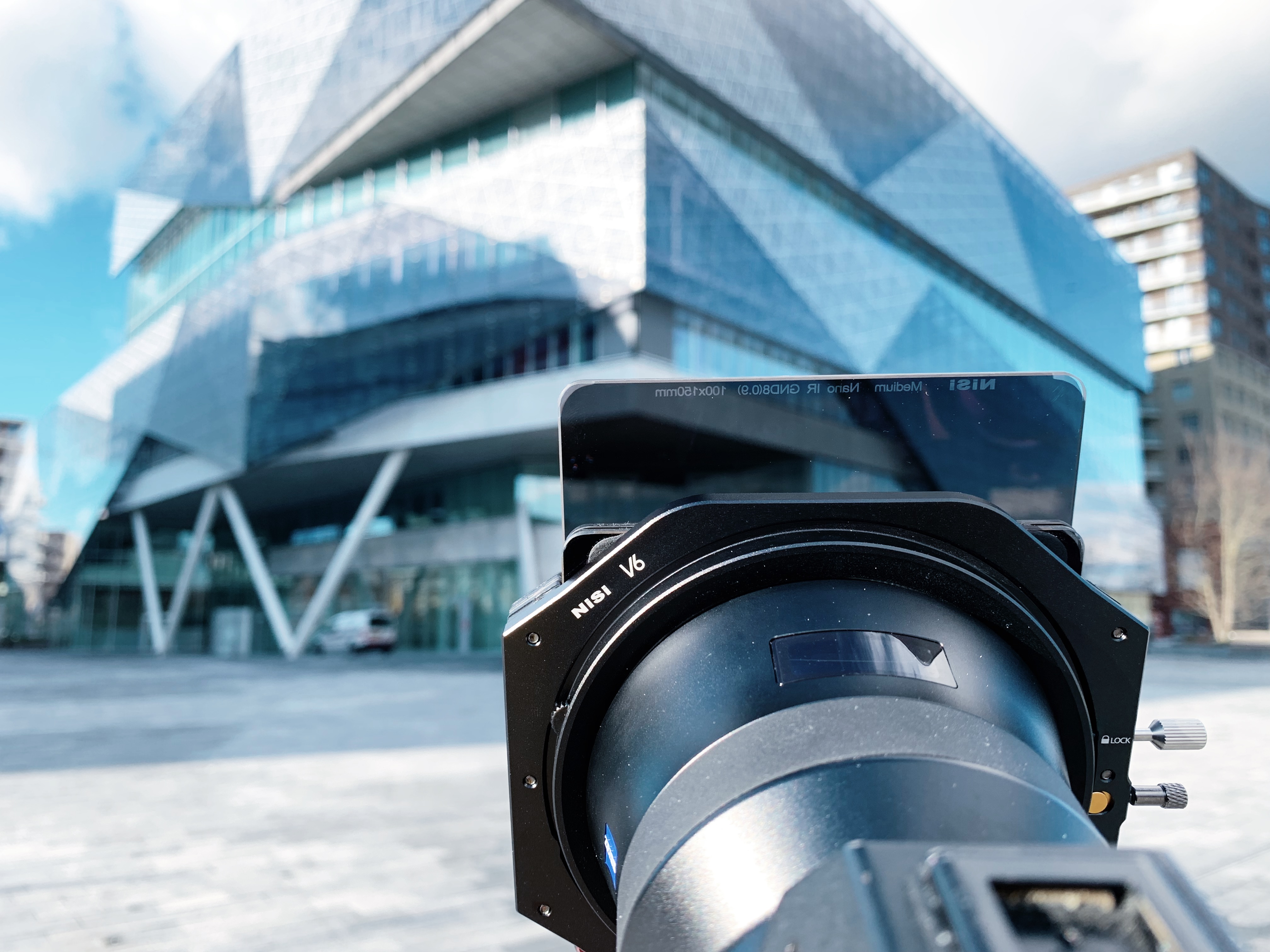 <noscript><img class=